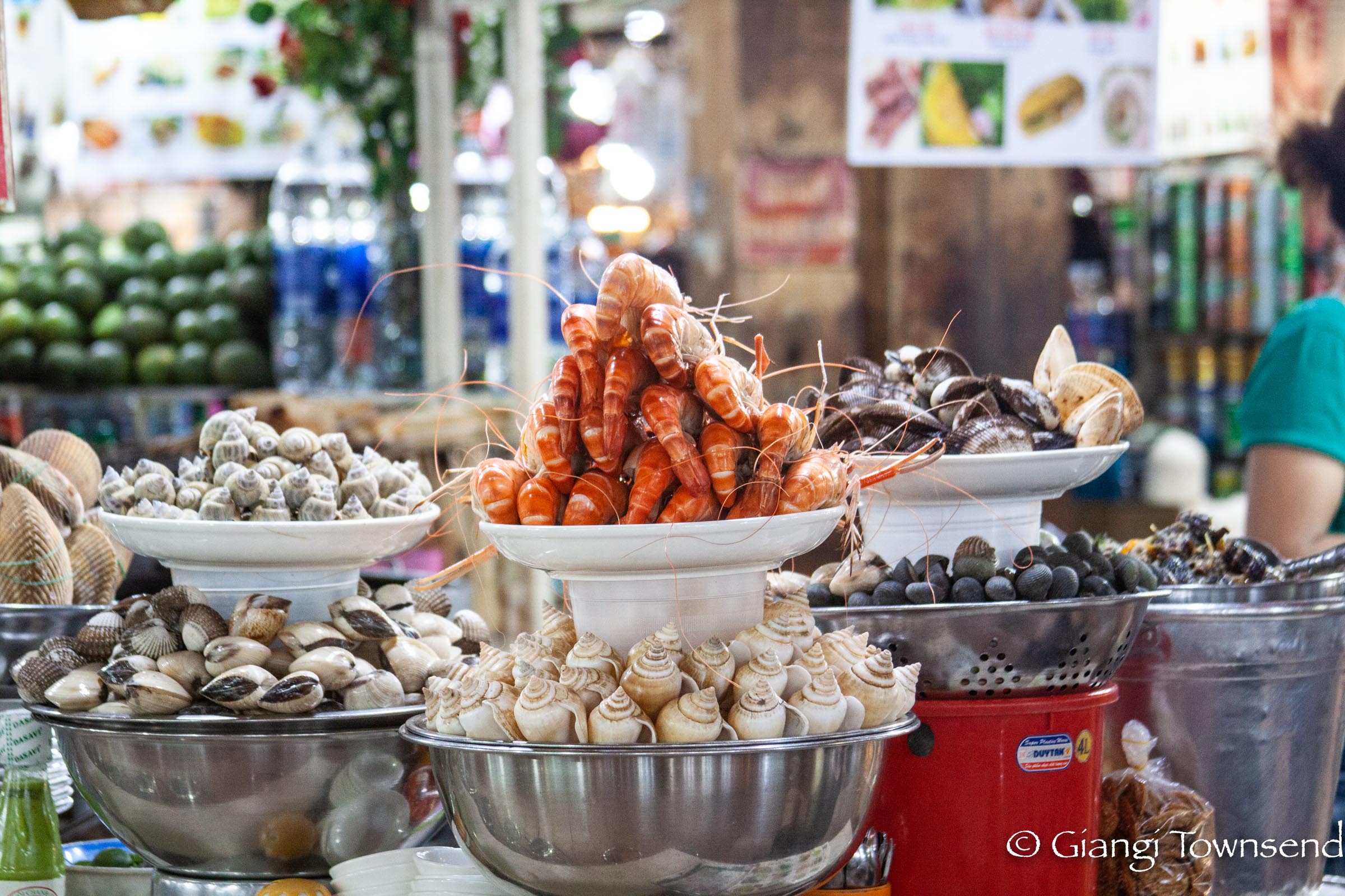 War Remnant Museum and Ben Thanh Market