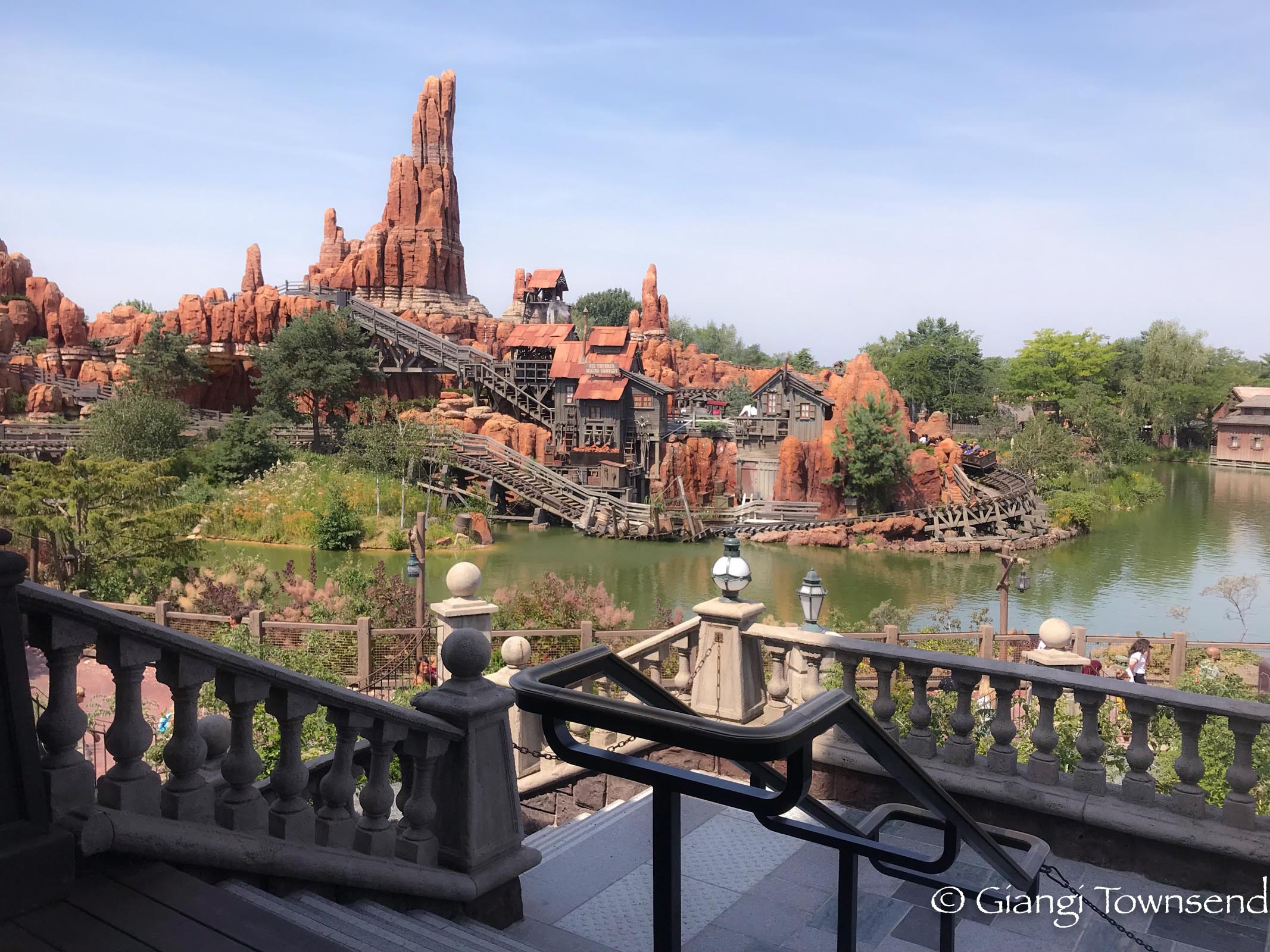 Big Thunder Mountain rollercoaster